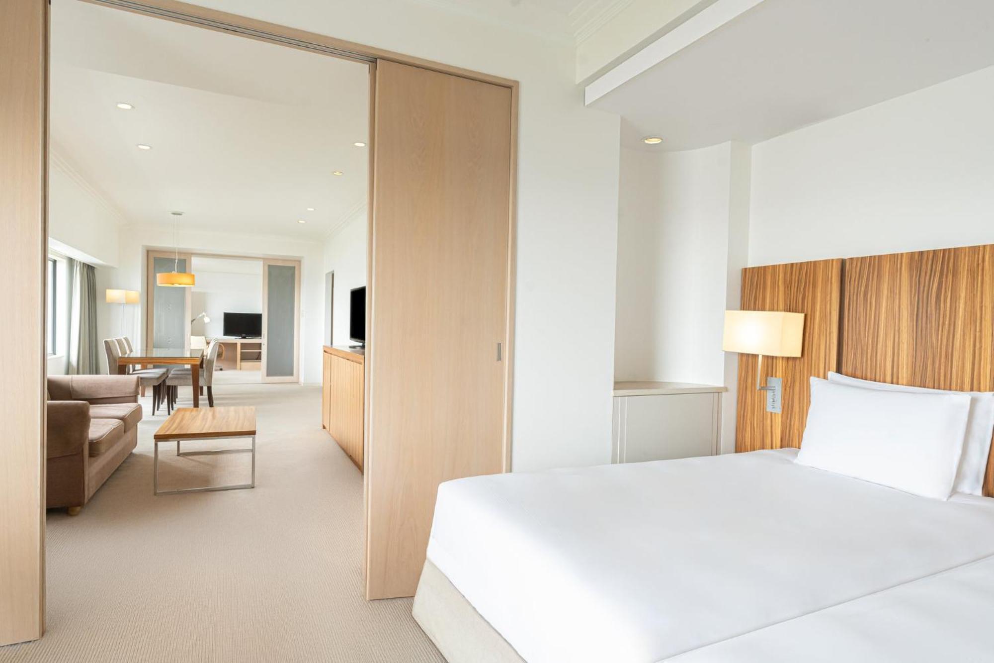 فندق آنا كراون بلازا كوبي كوبه المظهر الخارجي الصورة A suite at the hotel