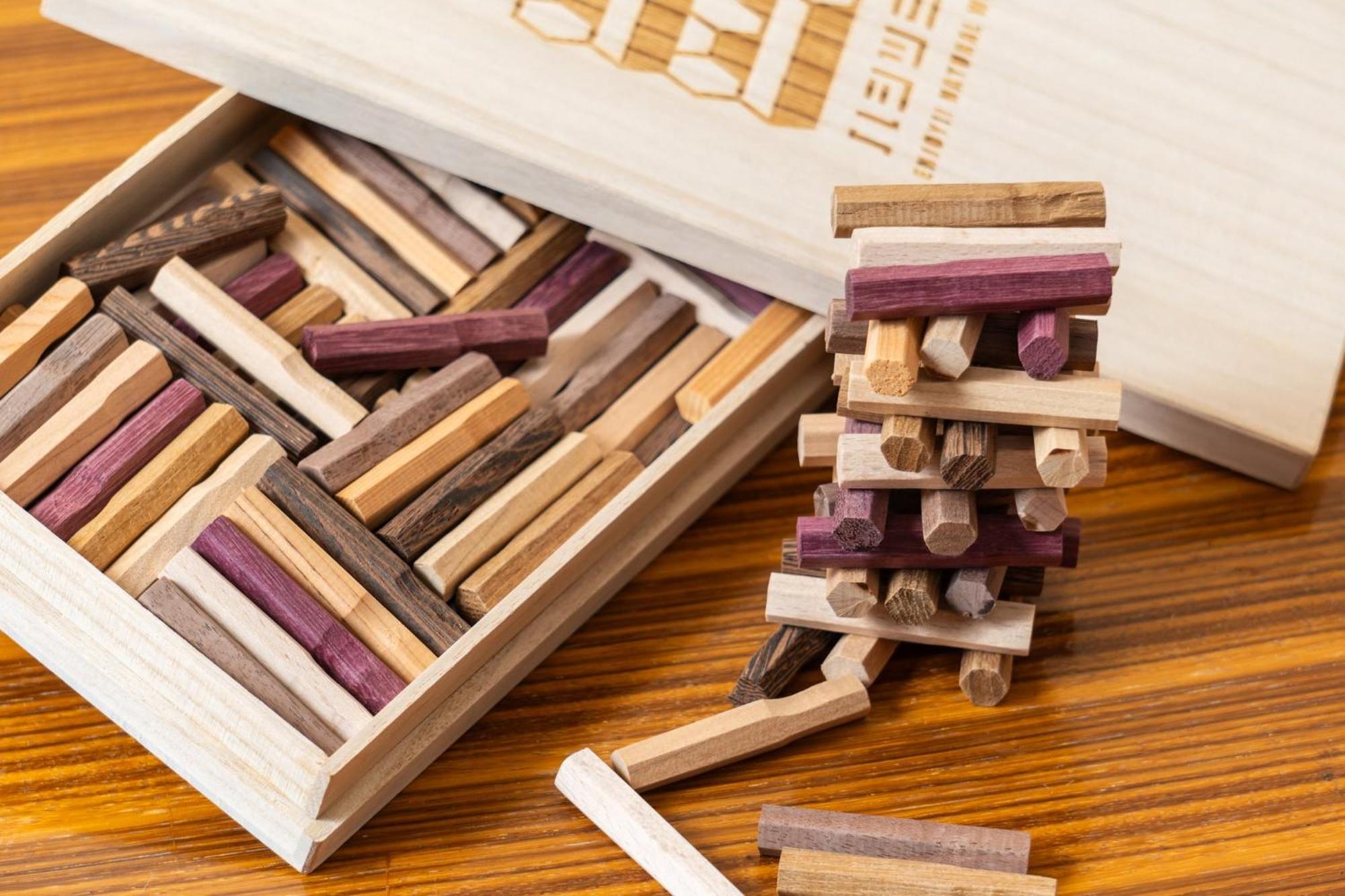 فندق آنا كراون بلازا كوبي كوبه المظهر الخارجي الصورة A stack of the game's wooden sticks